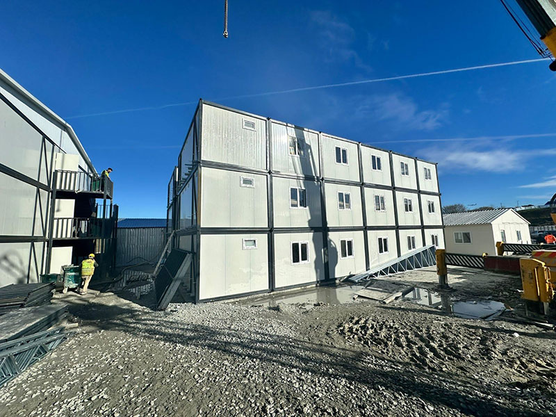 şantiye konteynerleri, wc duş yapıları, yemekhane, yatakhane, modiler şantiye yapıları, inşaat şantiye binaları, idari bina, ofis binaları